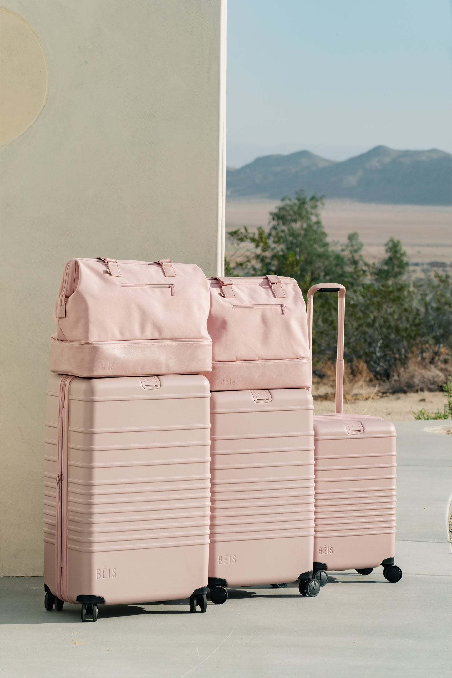 The 29" Large Check-In Roller in Atlas Pink