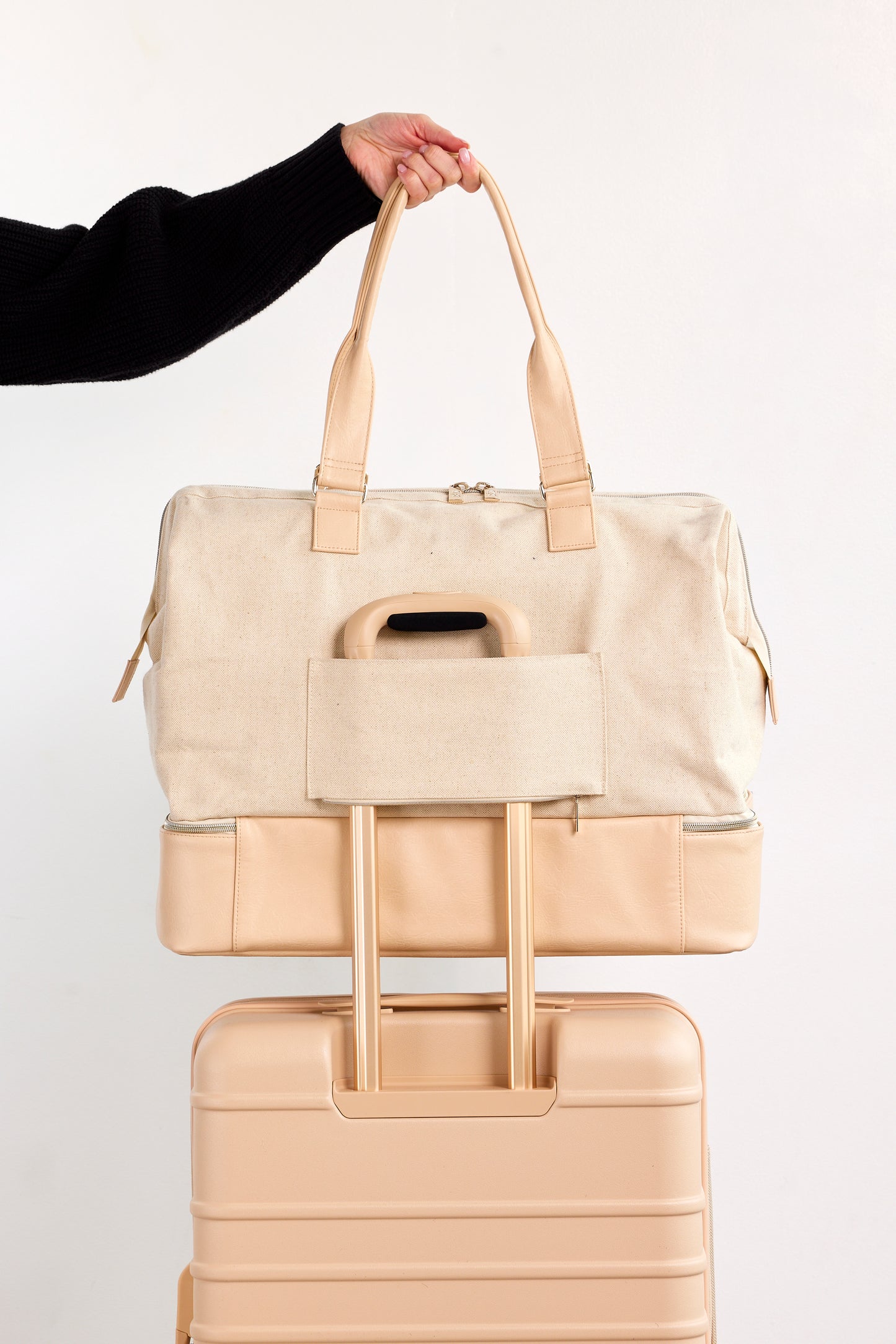 The Weekender in Beige